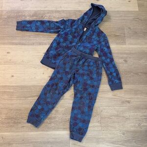Tea Collection Blueberry Print size 10 Zip up Hoodie and Sweatpants Matching Set